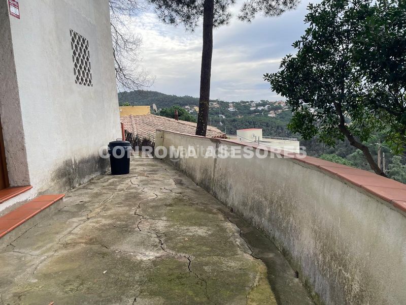 Foto 038adbda-c3a7-4c2a-a8bc-052d9d964579. Casa en Serra Brava Lloret de Mar