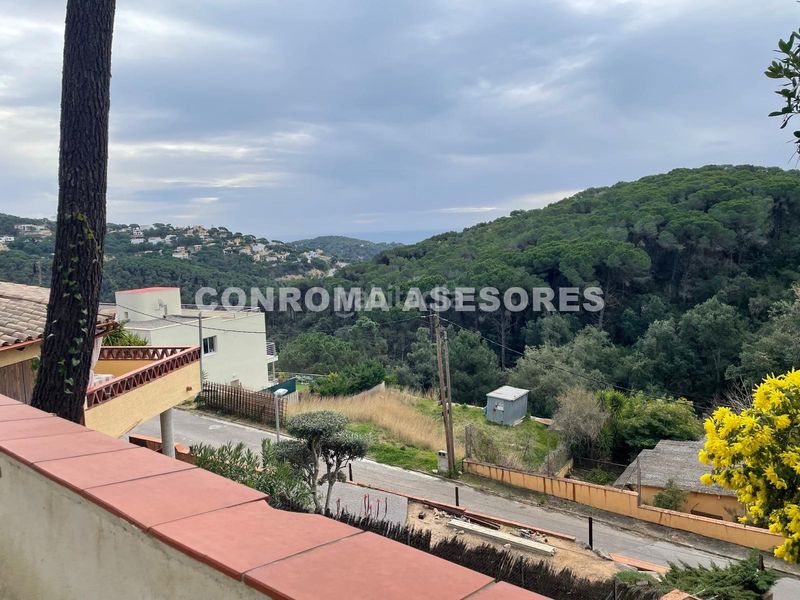 Foto f4edbc7d-a8ee-40a1-92fe-0b7c2cdd173a. Casa en Serra Brava Lloret de Mar