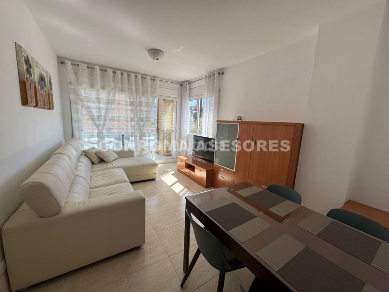 Foto 15d78daa-e7ec-4e00-83ae-25ce71fe7818. Etagenwohnung mit heizung in Fenals Lloret de Mar