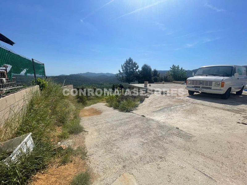 Foto 901b5ef4-2119-4b97-9032-7519dfbbe683. Casa amb xemeneia aparcament a Llagostera