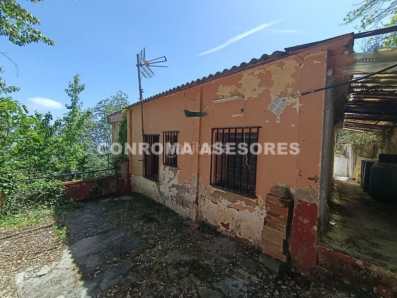 Foto da28451a-c7cd-42f7-ae47-85dd04e08892. Casa amb xemeneia a Niàgara Parc -Àgora Parc Tordera