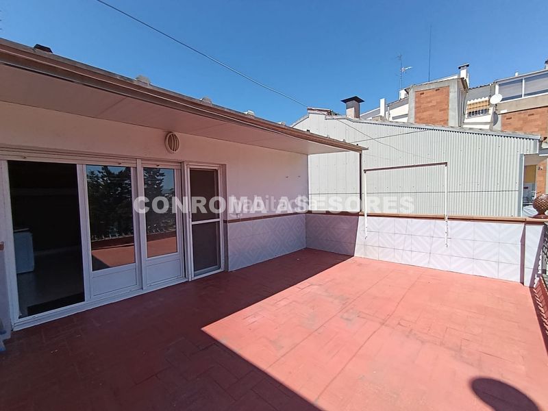 Foto 1da3804a-8f37-4e26-969e-40f911a78547. Casa amb calefacció aparcament a Malgrat de Mar