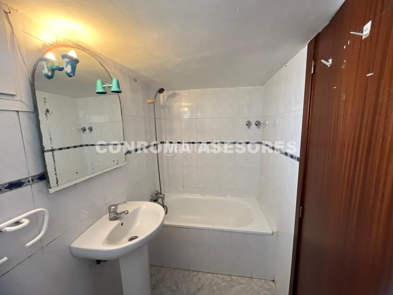 Foto 73ba13f7-2d95-4729-a1ae-82c86c80f232. Zweistöckige wohnung mit heizung pool in Fenals Lloret de Mar