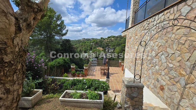 Foto 5dc3ac0a-e662-4ad6-ab82-fb739df65e57. Miete chalet mit heizung parking pool in Lloret Residencial - Montlloret Lloret de Mar