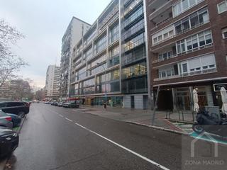 Aparcament cotxe  De estébanez calderón