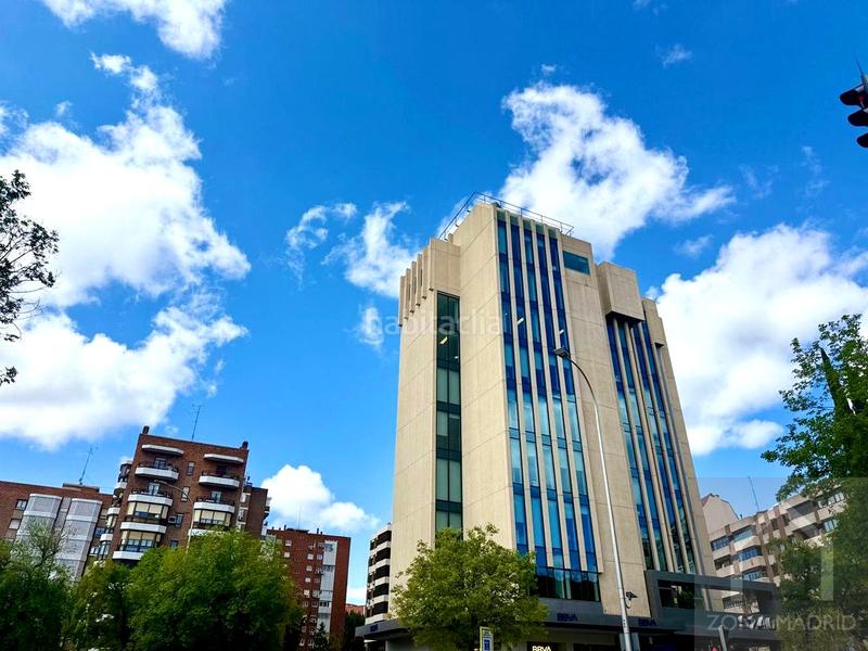 Foto 44632177-2a93-4543-9898-7ccc9a450ad5. Piso zona real estate, vende en exclusiva espectacular piso séptima planta muy luminoso en Madrid