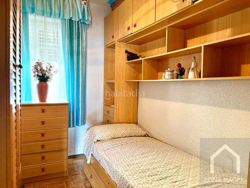 Foto a5f2d9ab-0292-4793-b362-28c902d5878c. Piso zona real estate, vende en exclusiva espectacular piso séptima planta muy luminoso en Madrid