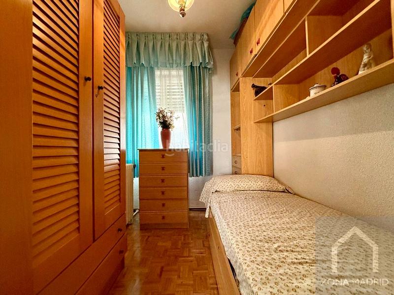 Foto fb07ef5b-cce1-4d0d-8791-2cc626628aef. Piso zona real estate, vende en exclusiva espectacular piso séptima planta muy luminoso en Madrid