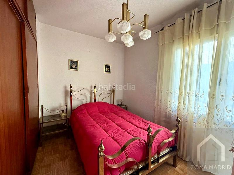 Foto fd7619a5-9756-4dee-b5e3-3ad480d9d395. Piso zona real estate, vende en exclusiva espectacular piso séptima planta muy luminoso en Madrid