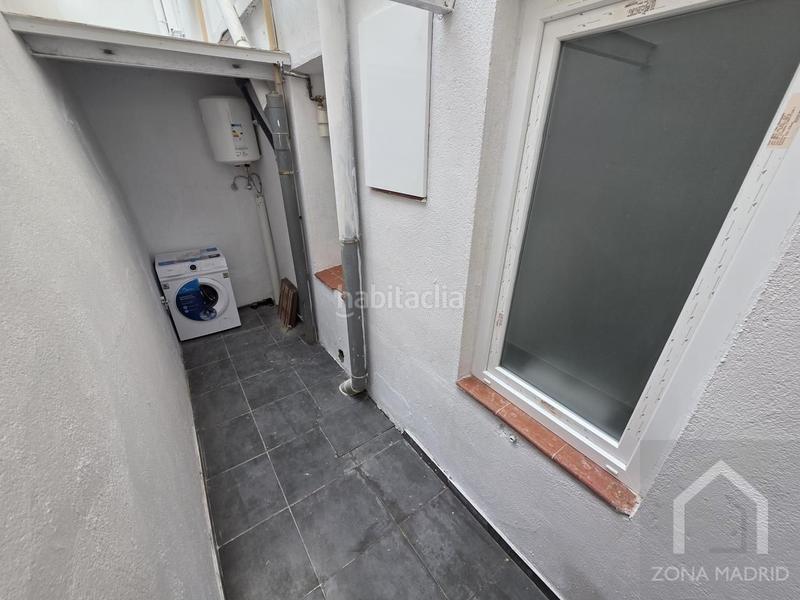 Foto 5bd16d00-a8d3-4e15-a80f-e056ea632446. Piso en Fuente del Berro Madrid