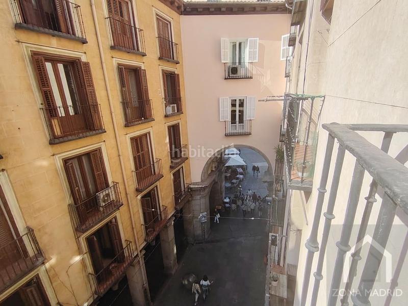 Foto d7fbbecc-04cc-49ec-8654-9bd994e5f800. Flat in Sol Madrid