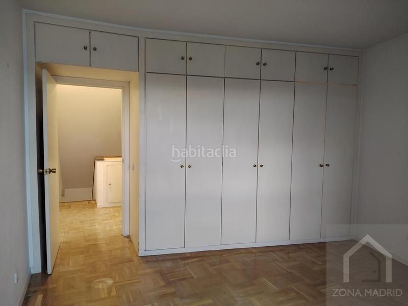 Foto 63a2e257-1d73-4c21-937d-0322c1497907. Location appartement avec parking dans Jerónimos Madrid