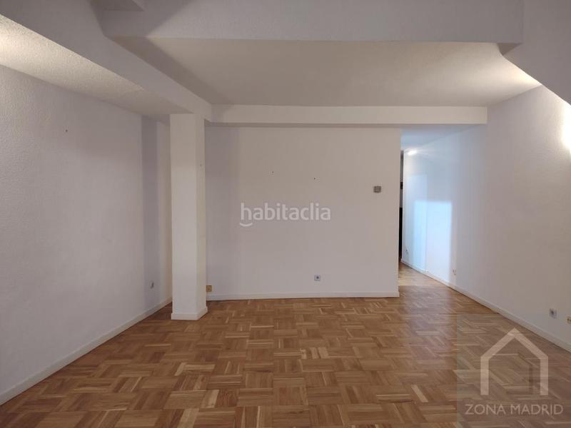 Foto 6f166e0e-d147-40ca-9762-9ae30825cf61. Location appartement avec parking dans Jerónimos Madrid