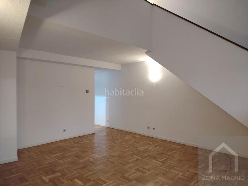 Foto b2987f2a-db14-492c-95b0-85322ca14d1e. Location appartement avec parking dans Jerónimos Madrid