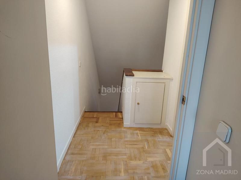 Foto 0417d017-a9ae-418f-aaea-b1c3d2a32202. Rent flat with parking in Jerónimos Madrid