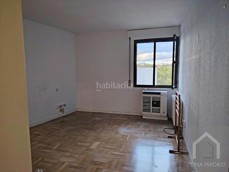 Foto 40481bca-57eb-408b-b889-a64c6a512599. Rent flat with parking in Jerónimos Madrid