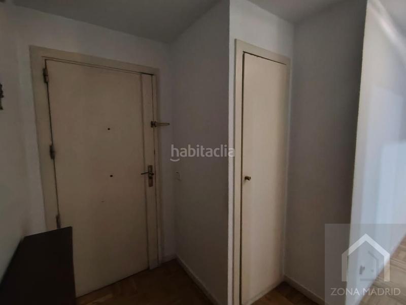 Foto 7ceb7d91-77ec-4d7d-ab78-5460c462b28c. Rent flat with parking in Jerónimos Madrid