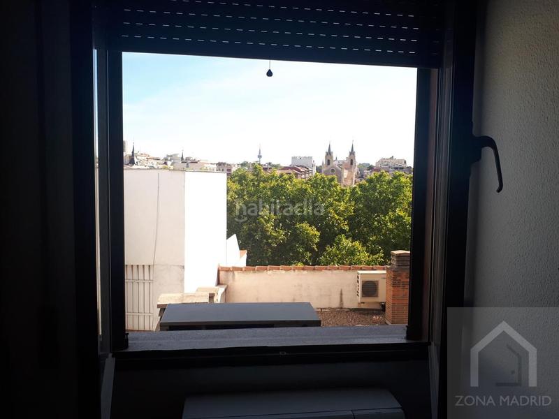 Foto da6b4b07-1b94-4729-b2aa-5fe78ccc36d8. Alquiler piso en Jerónimos Madrid