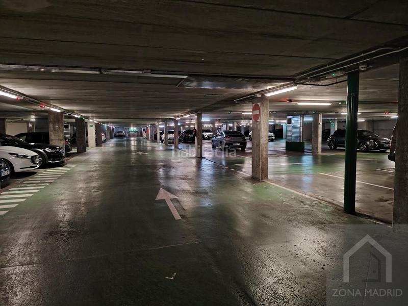 Foto 6992a251-bfbe-4ff0-8060-3cb5502dd853. Location parking voiture dans Lista Madrid