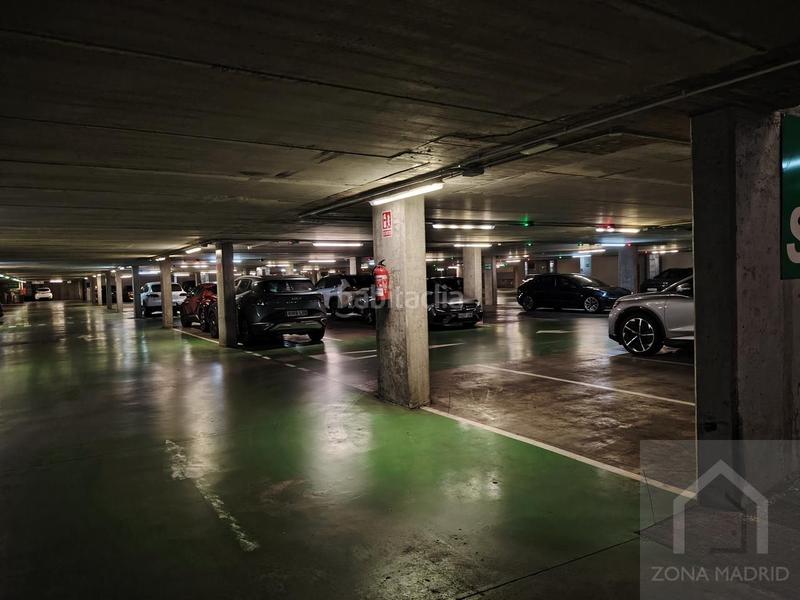 Foto b3389d0d-5912-46a7-92b1-ce8729ca66e5. Location parking voiture dans Lista Madrid