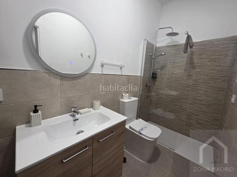 Foto 3209534a-f598-4edf-bf29-606fca553b7b. Ground floor in Ventas Madrid