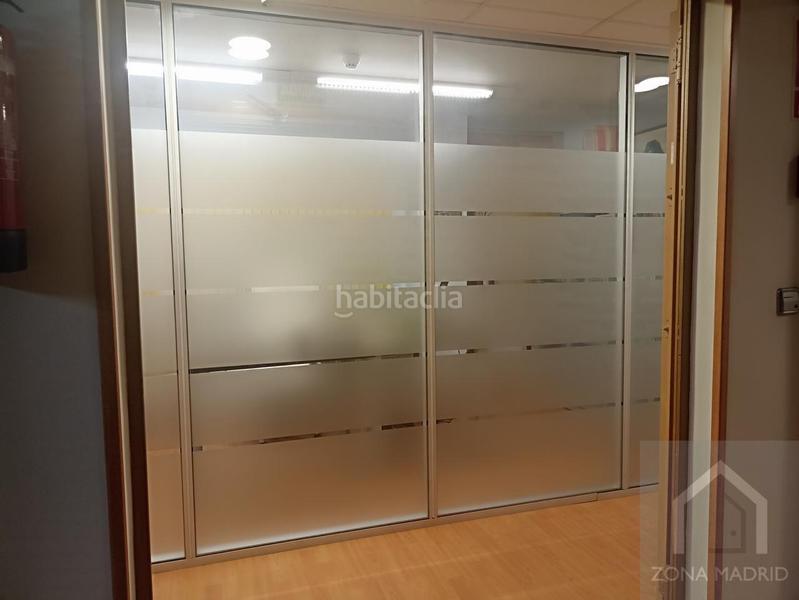 Foto d10910ad-1852-431a-9117-a629eb9cf708. Building in San Diego Madrid