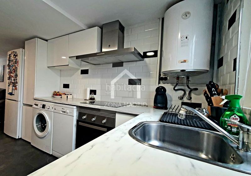 Casa zona vallecas, vende en exclusiva casachalet reformado. en Madrid - Imagen 16