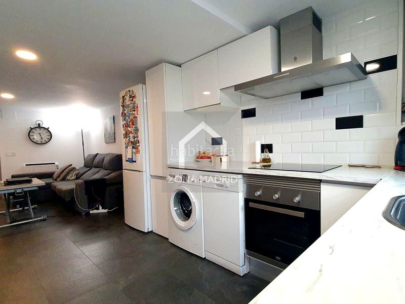 Casa zona vallecas, vende en exclusiva casachalet reformado. en Madrid - Imagen 14