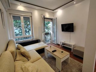 Pis a Ríos Rosas-Nuevos Ministerios. Zona madrid real estate vende espectacular vivienda exterior con