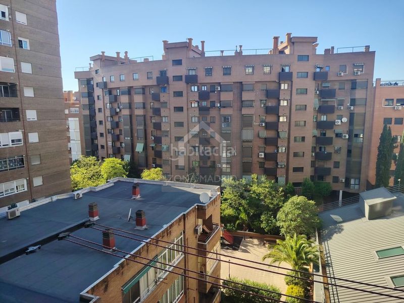 Foto 5b7d7059-f5f1-433d-a44b-b1ae03778be2. Pis amb aparcament a Acacias Madrid