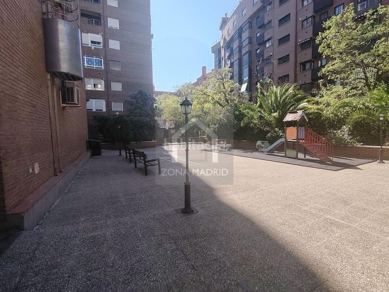 Foto 61defa2a-a01c-4afa-bb7e-2119b430bf20. Pis amb aparcament a Acacias Madrid