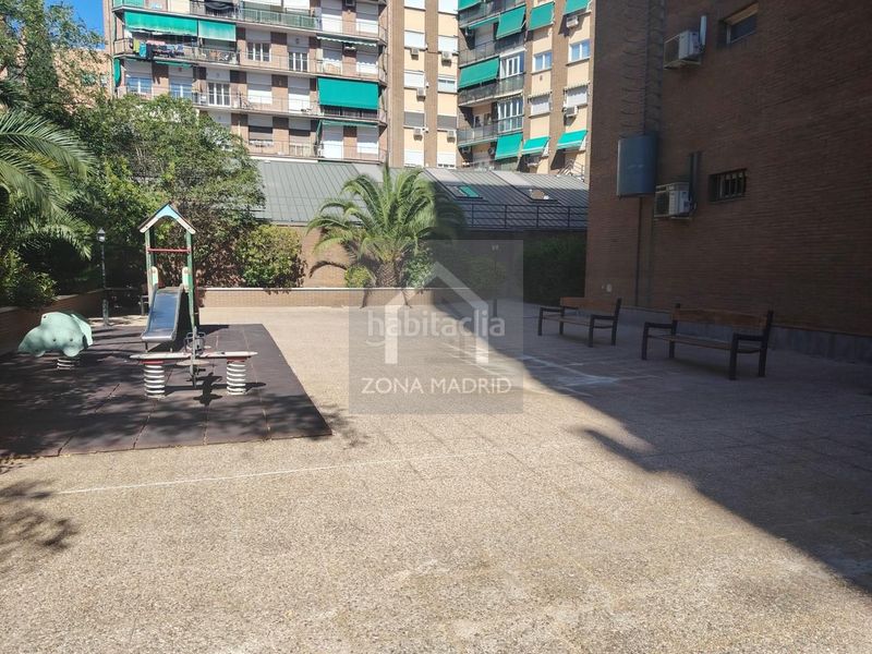 Foto 7b133b65-9958-4ce7-af07-bfa784e515f3. Pis amb aparcament a Acacias Madrid