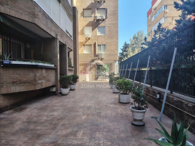 Foto 7b9f6907-74eb-4159-a645-98537b70c015. Pis amb aparcament a Acacias Madrid