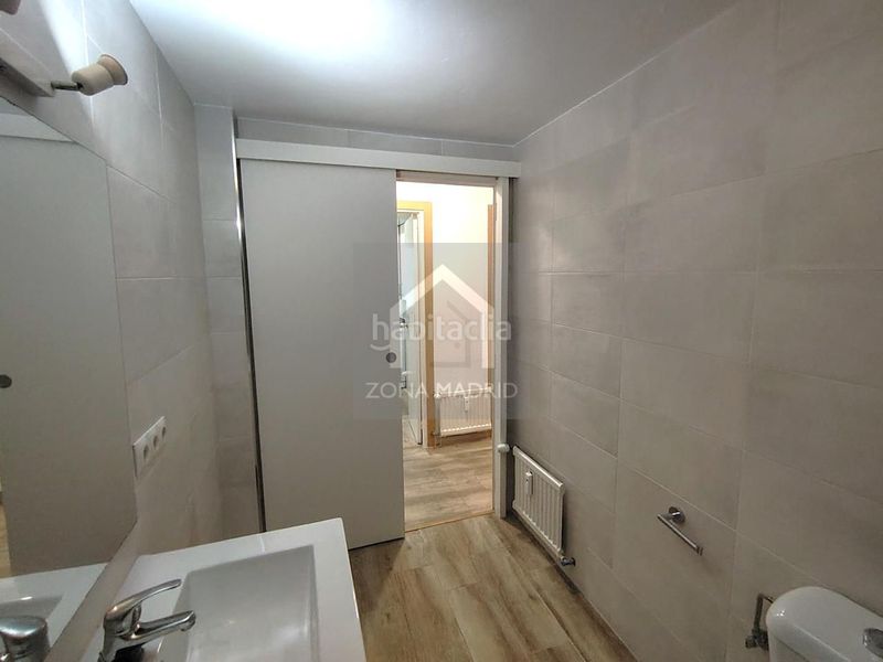 Foto 9bf8446f-5937-4f50-9a30-d3304a84b8e1. Pis amb aparcament a Acacias Madrid