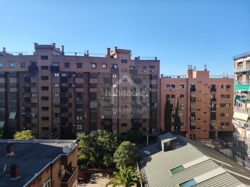 Foto fcb65029-2267-48c4-83d2-613d6dfd824f. Pis amb aparcament a Acacias Madrid