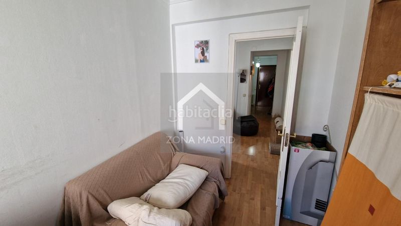 Foto 3bb7532b-a555-4933-8aa9-279b2e9d8cba. Pis a Bellas Vistas Madrid