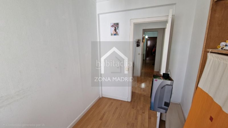 Foto d3c4febd-20b6-4b6e-863c-f3be929a1d85. Pis a Bellas Vistas Madrid