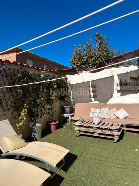 Foto adcd80eb-e22c-4d88-8bb6-8fa4f10a57d5. Casa adossada amb xemeneia calefacció aparcament a Novés