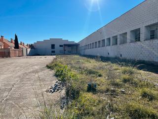 Nau industrial  Calle la salve