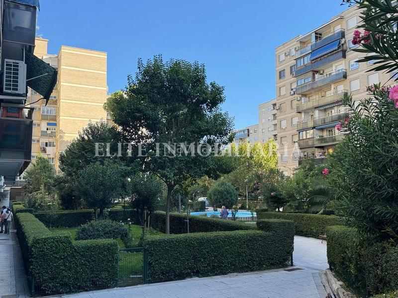 Foto 3062933a-1d64-4e26-a8e1-9512b96a77a8. Piso reformado, todo exterior ! en Zona Centro Joven Alcorcón