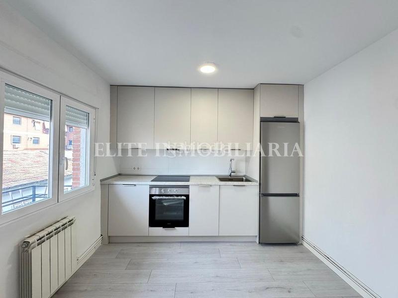 Foto 1a4bb8af-2a8f-485f-b1fd-7c5602d17f3b. Flat with heating in Casco Antiguo Alcorcón