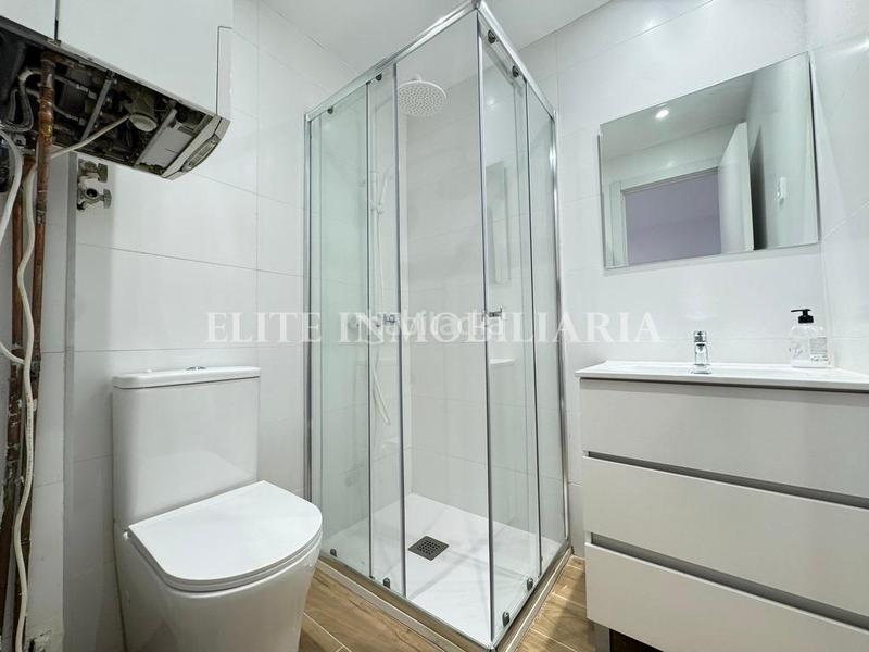 Foto 5b4fe7e6-5912-41cf-8843-f0537b726171. Flat with heating in Casco Antiguo Alcorcón