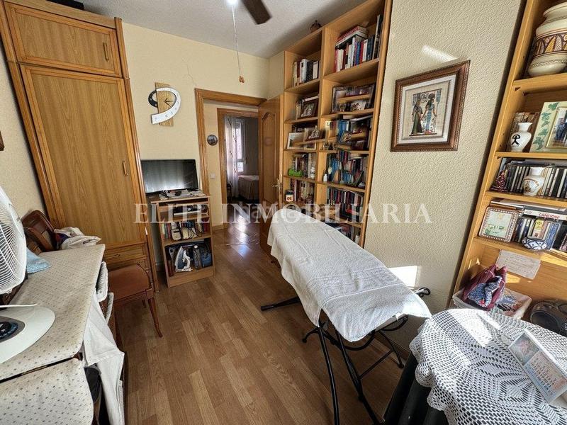 Foto 3aaa2ea0-e192-4af9-b86b-c02a034ea5d8. Etagenwohnung mit heizung in Zona Centro Joven Alcorcón