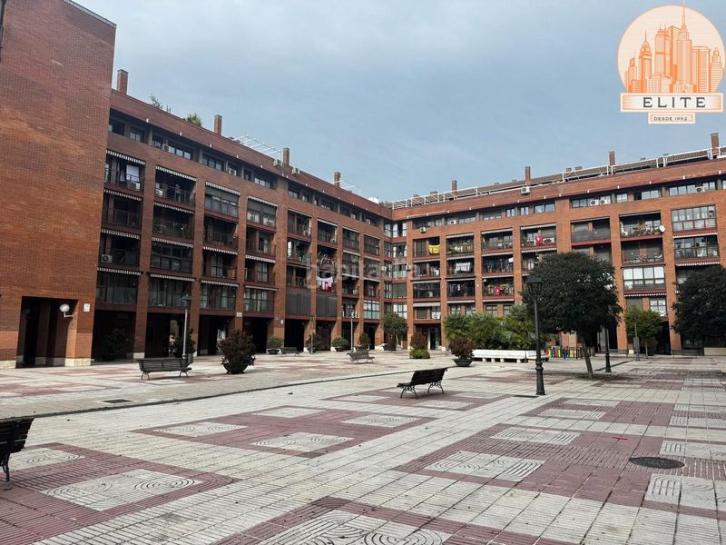Foto af408324-d845-4e23-ae25-f03b87478224. Aparcament cotxe a Zona Renfe Alcorcón