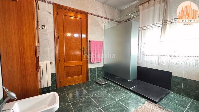 Foto 38d7cf5c-f7be-4894-a5a5-f68b26d1d780. Casa aparellada amb calefacció aparcament piscina a Torrejón de la Calzada