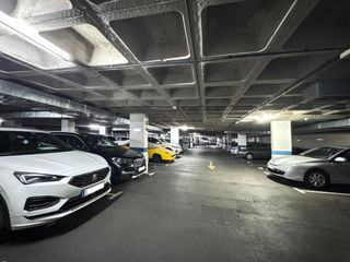 Autoparkplatz in Casco Antiguo. Plaza de garaje en el centro de alcorcón