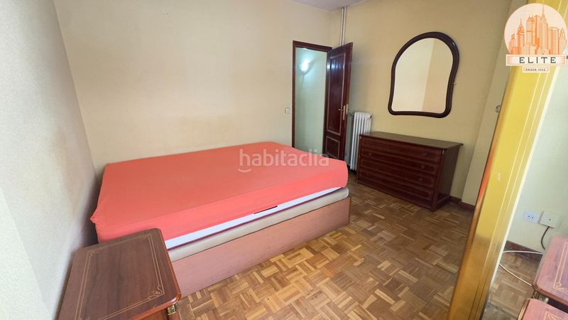 Foto 83583d7f-f5c0-489f-b7a1-88f3e70d2d01. Pis a Zona Centro Joven Alcorcón