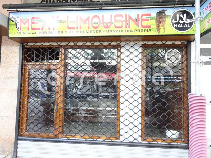 Foto f399403b-5c74-49b1-ba5e-08d851f2d34d. Alquiler local comercial arrenda alquila local comercial en zona c/ alta, . distribuido en zona de atención al cliente, cámara frigorífica de unos en Santander