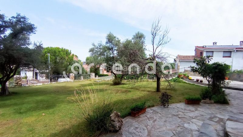 Foto 33866f90-01a7-484d-8848-462a0dbb6593. Casa amb calefacció aparcament piscina a Peñas Albas - Zulema Villalbilla
