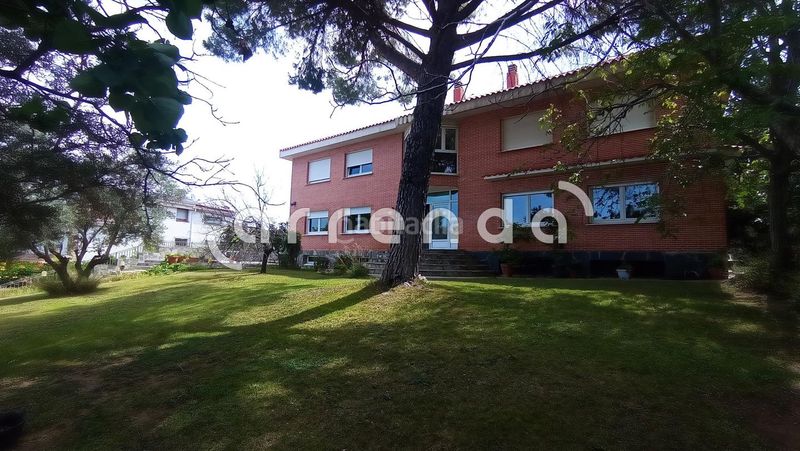 Foto 33ba6916-c6ba-46de-a64e-e09745bde5c1. Casa amb calefacció aparcament piscina a Peñas Albas - Zulema Villalbilla